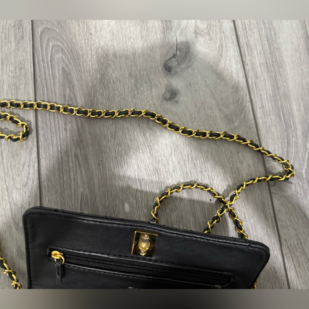 Chanel Black Quilted Wallet with Gold Logo - Picture 5 of 5